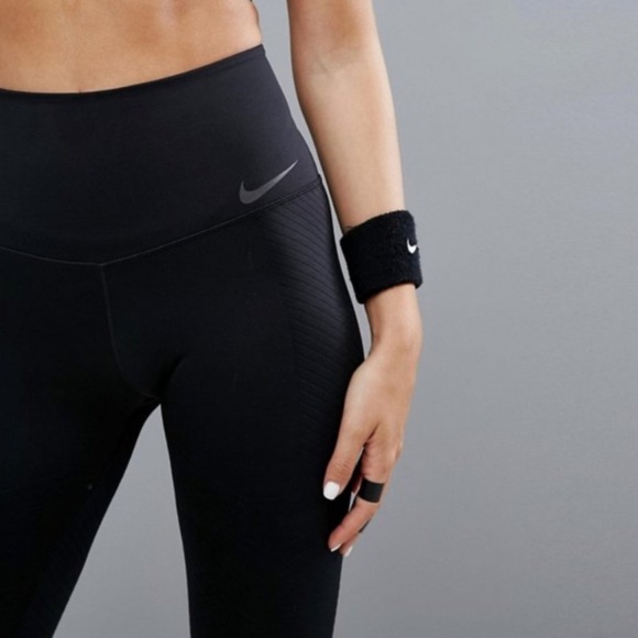 Nike Zonal Strength Training Tight, size small, NWT - Picture 3 of 5